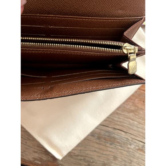 EUC Authentic Louis Vuitton Sara Wallet Monogram Long - Picture 8 of 9